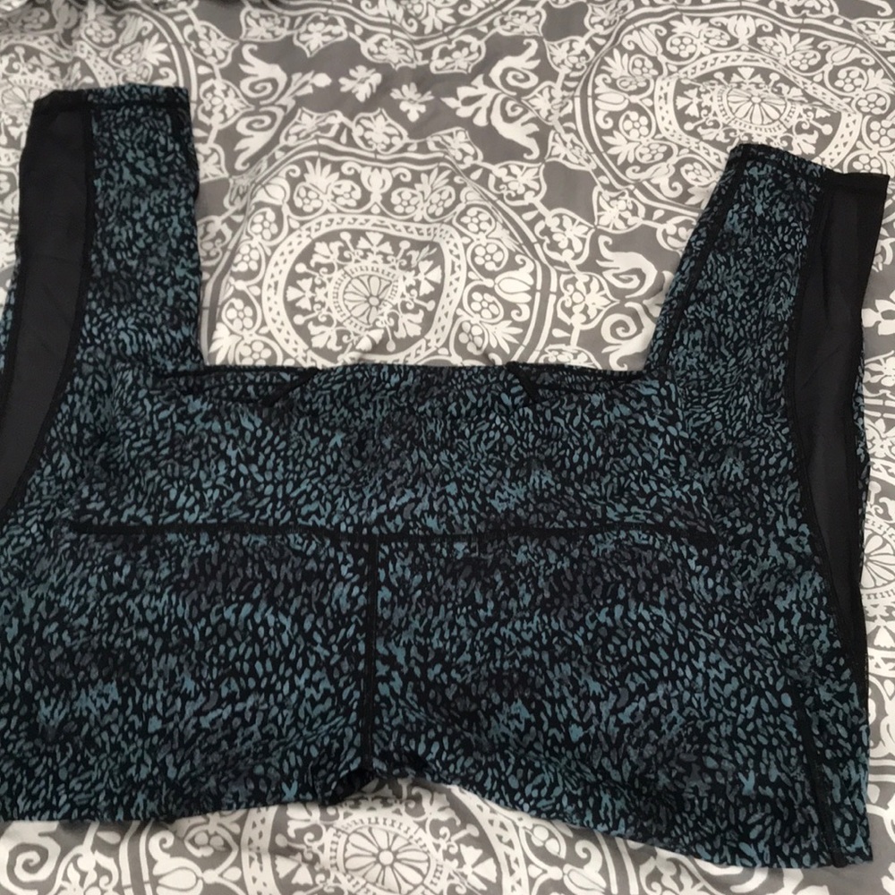 Lululemon cropped leggings